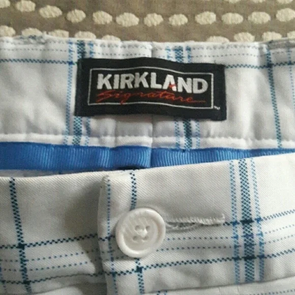 🏖 KIRKLAND Men's White and Blue Plaid Golf Shorts, 38 - Picture 2 of 6